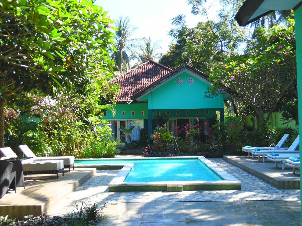 Lazy Monkey Hotel Senggigi Esterno foto