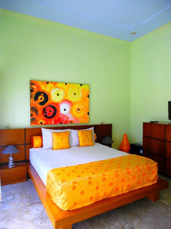 Lazy Monkey Hotel Senggigi Esterno foto
