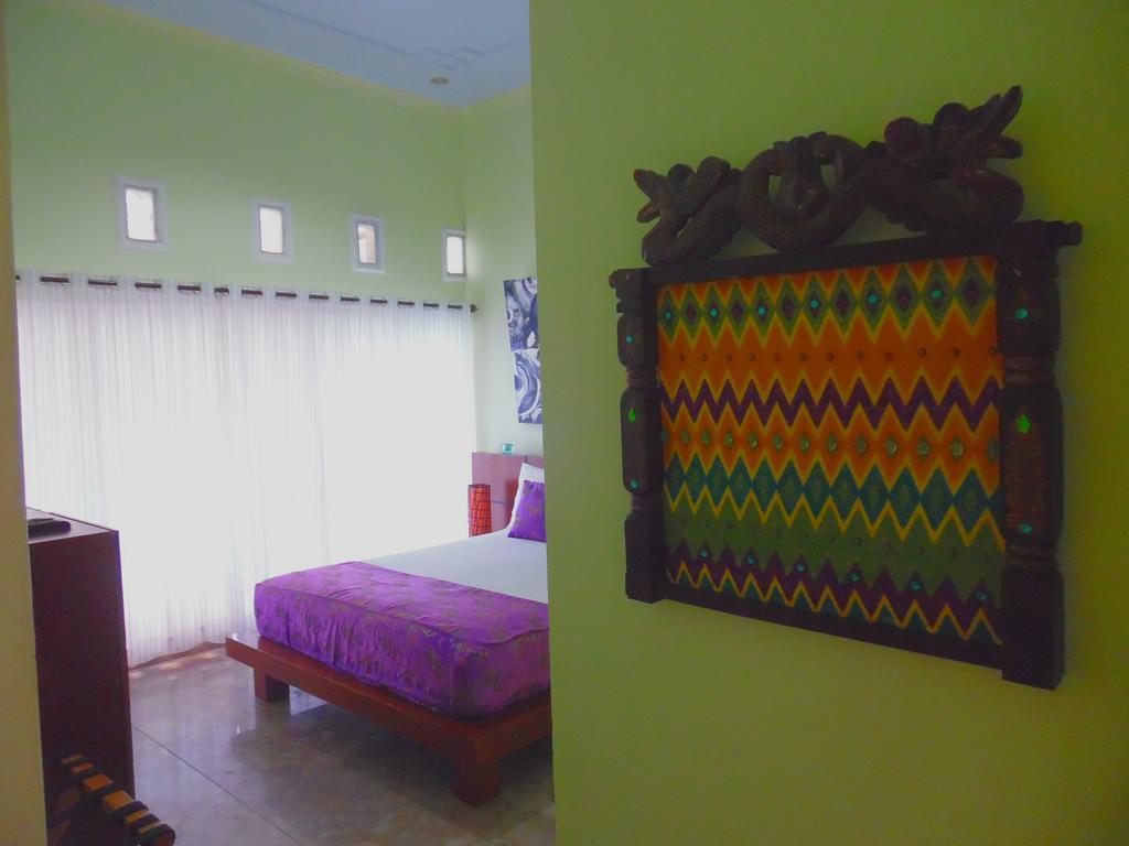 Lazy Monkey Hotel Senggigi Esterno foto