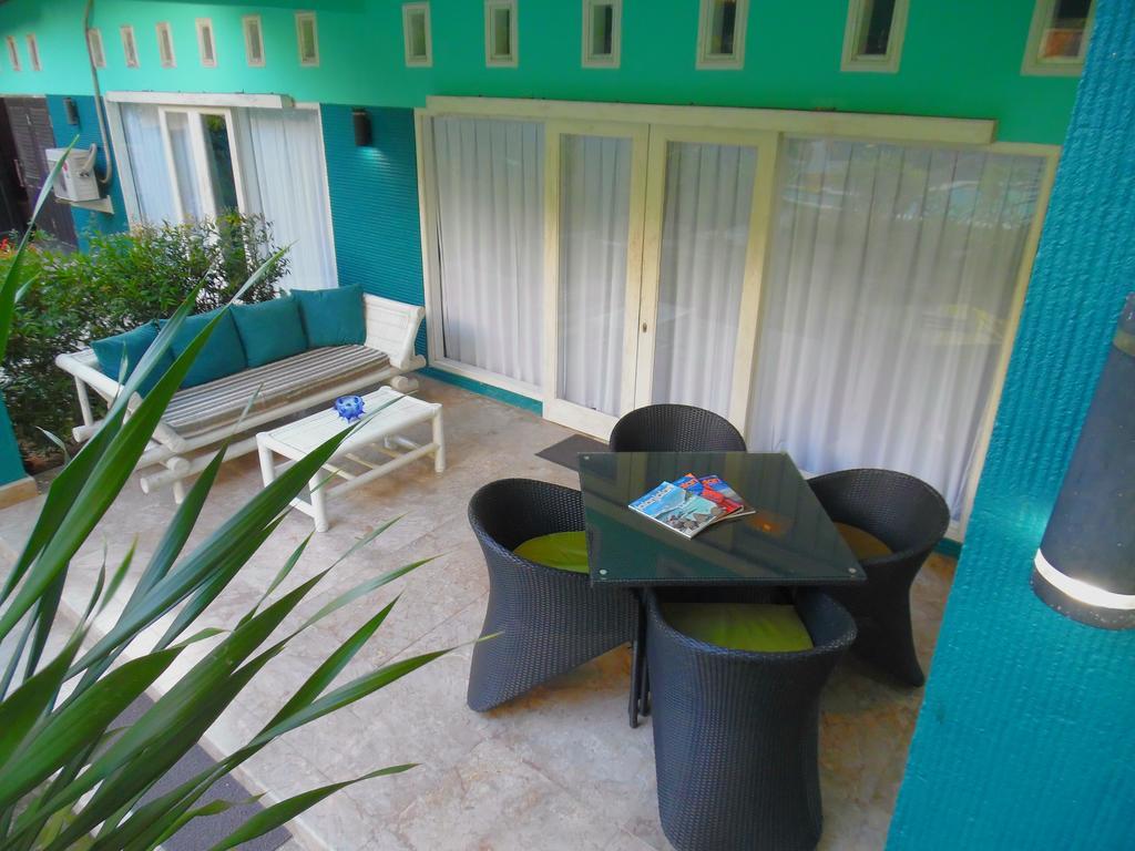 Lazy Monkey Hotel Senggigi Esterno foto